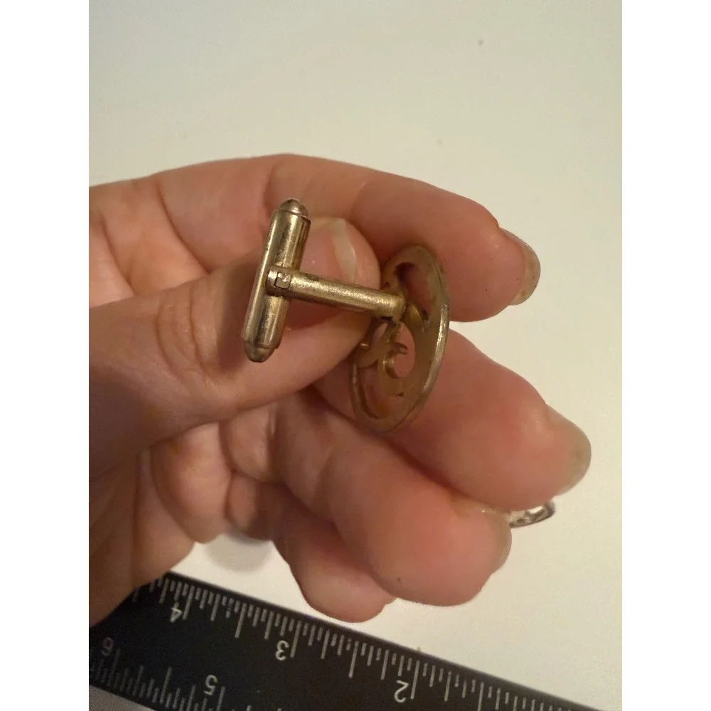 Vintage Gold Tone Monogram Script‎ Initial Openwork Circular Toggle Cufflinks